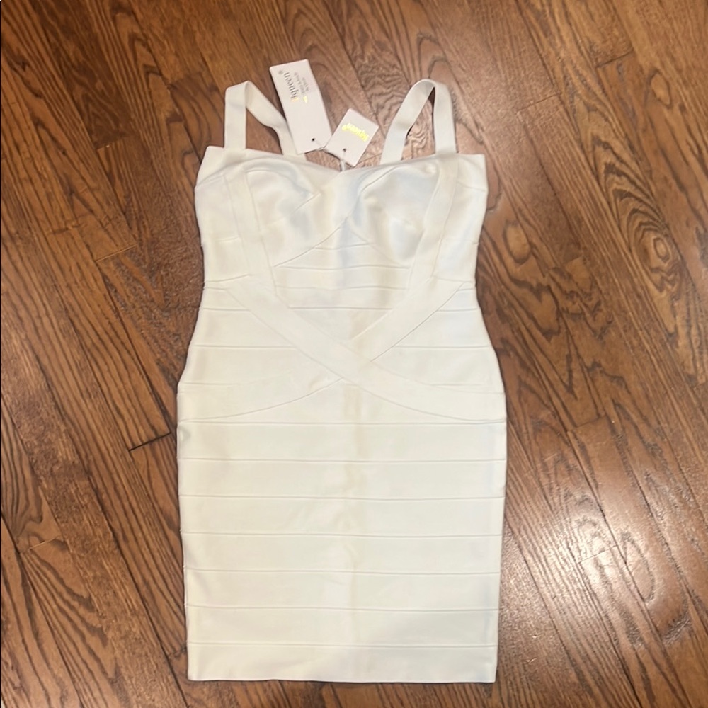 Elegant White Bandage Dress